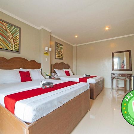 เรดดอร์ซ แอท โอลด์ บุสวัง โร้ด Hotel กาลิโบ ภายนอก รูปภาพ