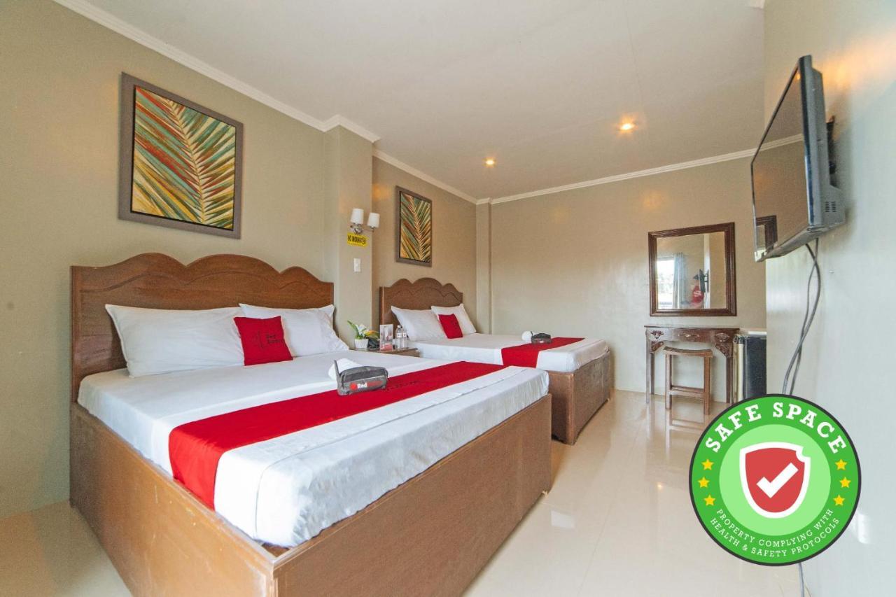 เรดดอร์ซ แอท โอลด์ บุสวัง โร้ด Hotel กาลิโบ ภายนอก รูปภาพ
