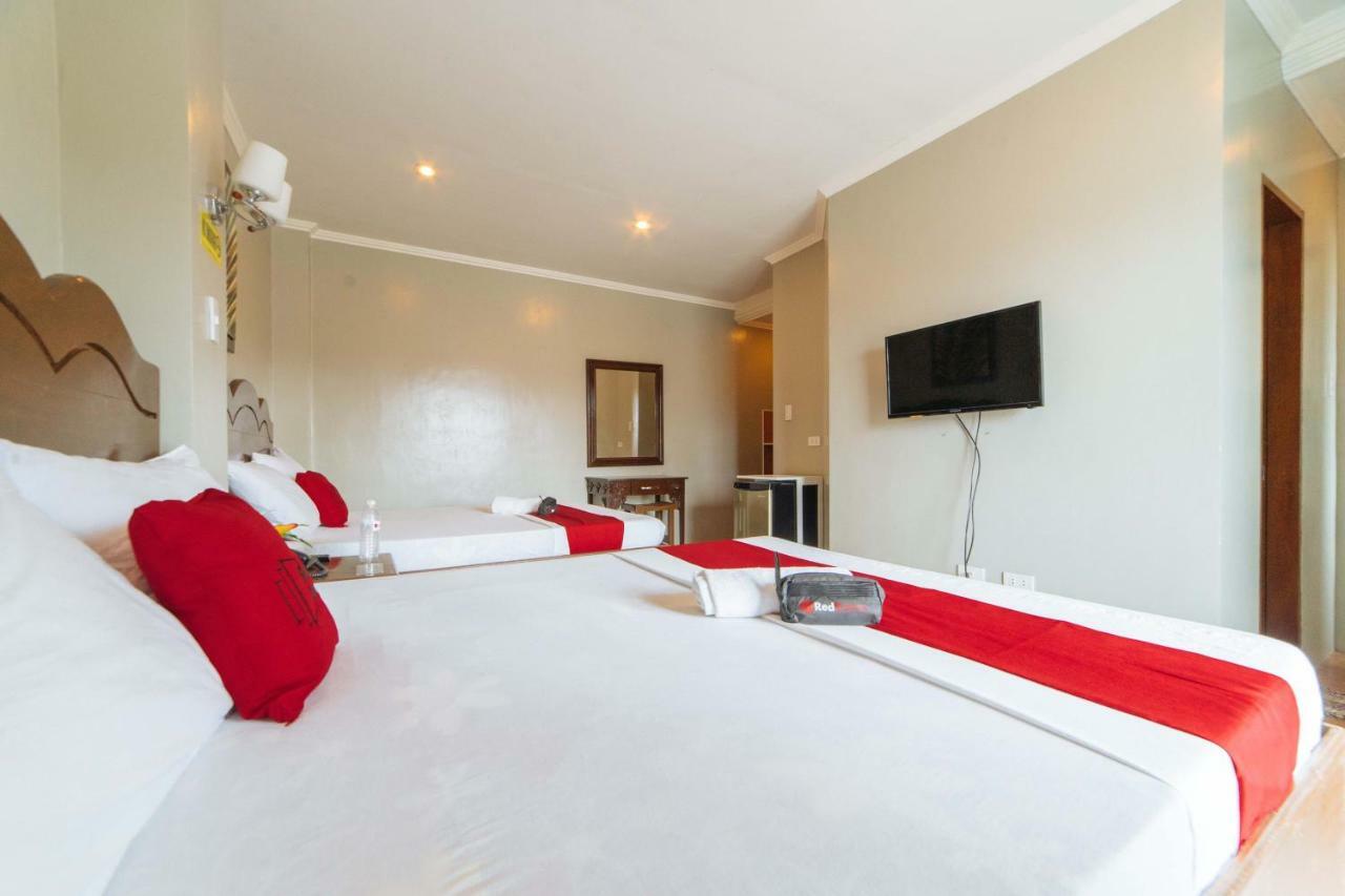เรดดอร์ซ แอท โอลด์ บุสวัง โร้ด Hotel กาลิโบ ภายนอก รูปภาพ
